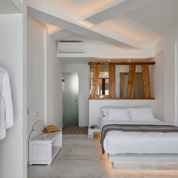 Modern minimalist bedroom at Santorini View Hotel by trend Hotels in Akrotiri